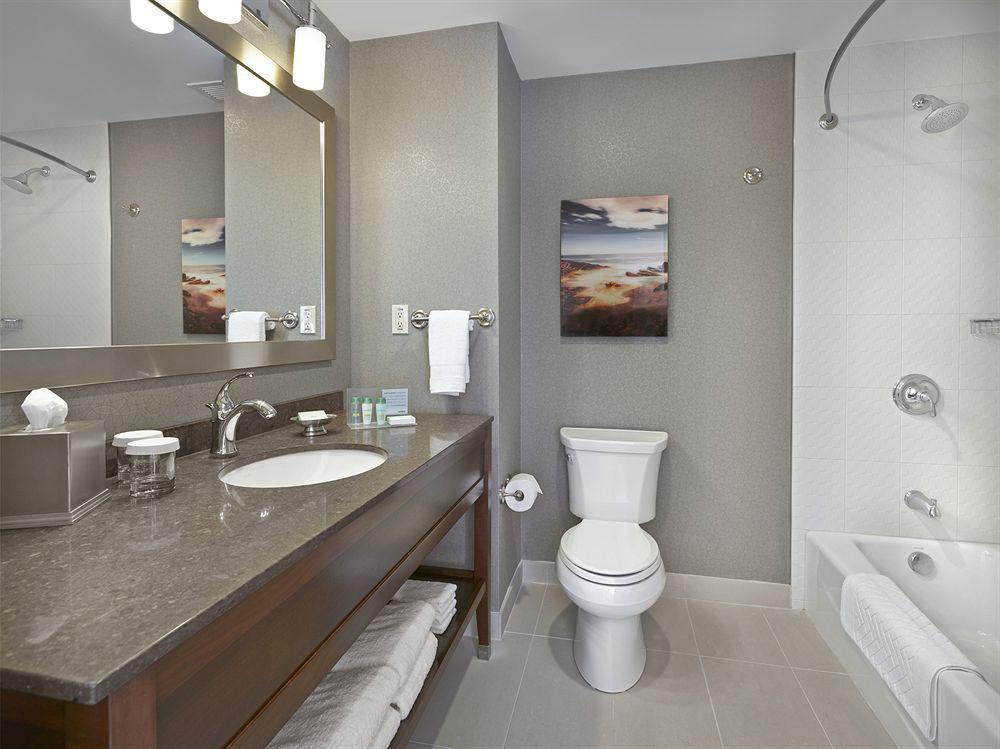 Homewood Suites By Hilton Halifax - Downtown Экстерьер фото